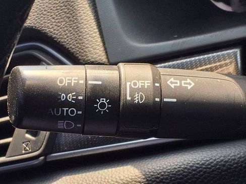 Used 2018 Honda Accord Sport image 21