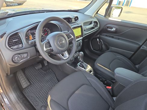 Certified 2023 Jeep Renegade Altitude AWD/4WD image 16
