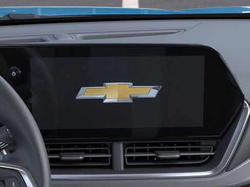 New 2025 Chevrolet Trax LT w/ Driver Confidence Package image 42