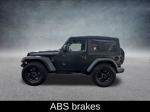 Used 2022 Jeep Wrangler Sport AWD/4WD image 4