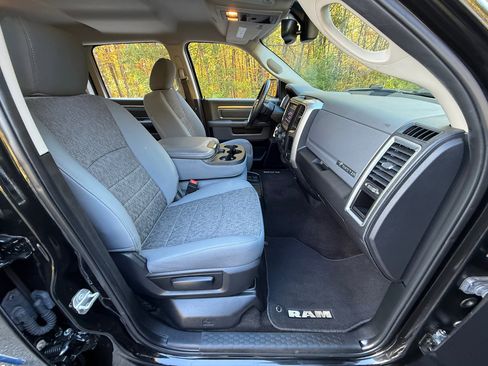 Used 2018 RAM 1500 Big Horn image 30