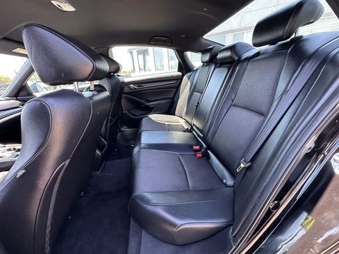 Used 2021 Honda Accord Sport image 12