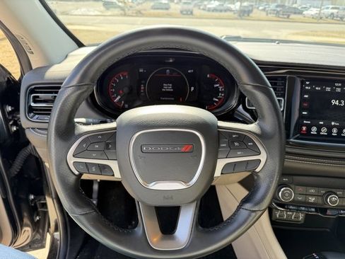 Used 2022 Dodge Durango SXT image 15