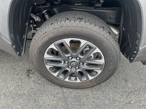 New 2025 Toyota Tundra Limited image 11