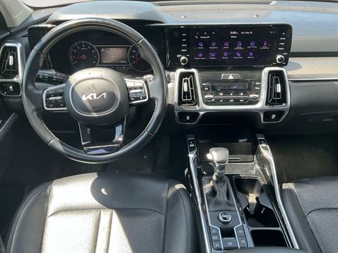 Used 2022 Kia Sorento SX FWD image 11