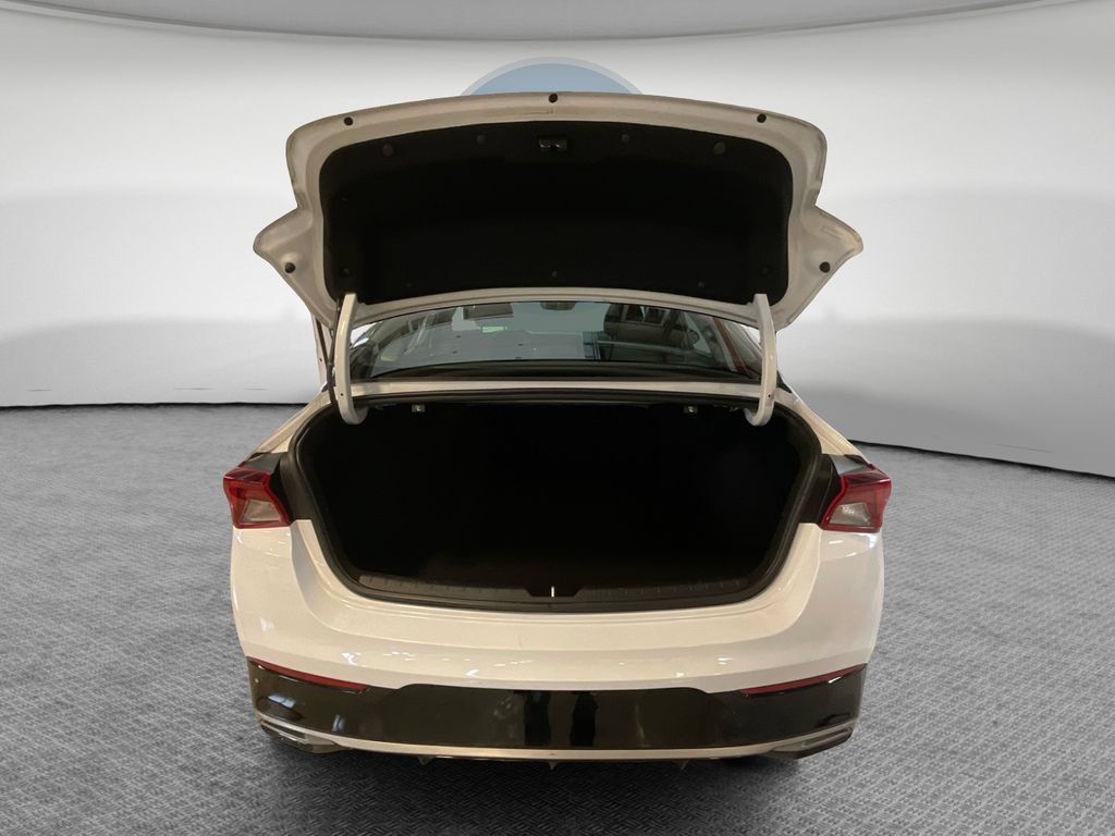 Used 2022 Kia K5 LXS FWD image 25