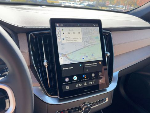 Used 2026 Volvo XC90 B6 Plus w/ Protection Package image 22