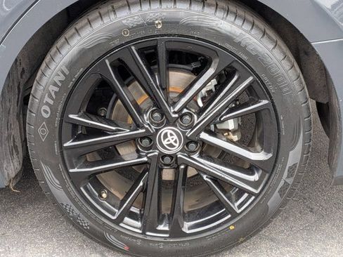 Used 2025 Toyota Camry SE FWD image 12