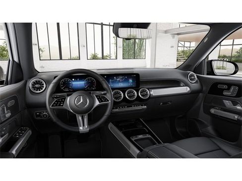 New 2026 Mercedes-Benz GLB 250 4MATIC image 3