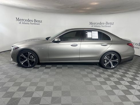 Used 2023 Mercedes-Benz C 300 Sedan image 4