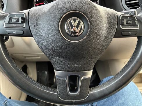 Used 2016 Volkswagen Tiguan SEL AWD/4WD image 8