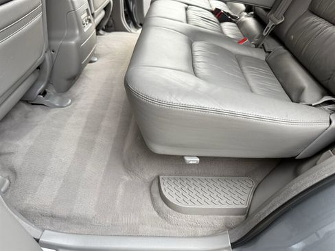 Used 2005 Lexus LX 470 4WD image 77