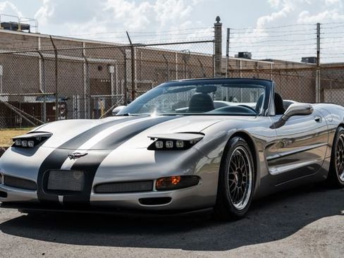 Used 1998 Chevrolet Corvette Convertible w/ Memory Pkg image 11