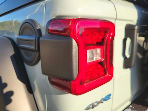 Used 2024 Jeep Wrangler Unlimited Rubicon 4xe w/ Technology Group image 57