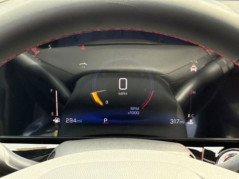 New 2026 Chevrolet Trax RS w/ Sunroof Package image 24