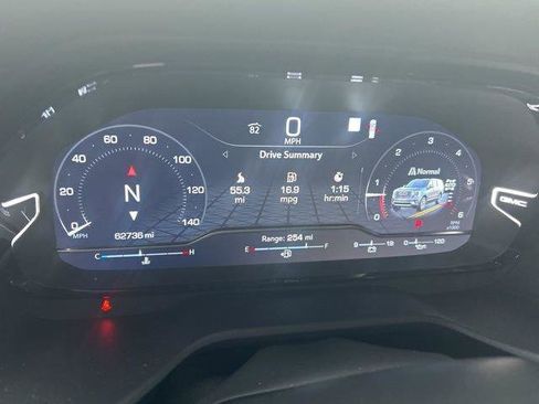 Used 2023 GMC Yukon Denali Ultimate AWD/4WD image 17