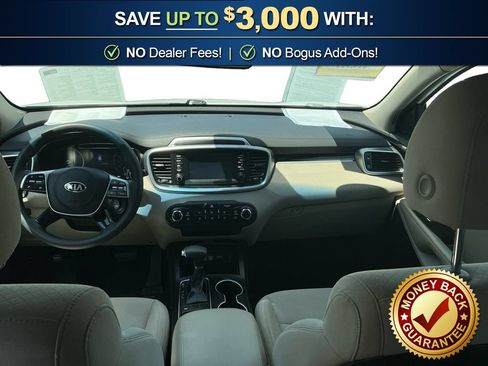 Used 2019 Kia Sorento FWD image 17