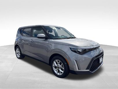 Certified 2023 Kia Soul LX w/ Option Group 015