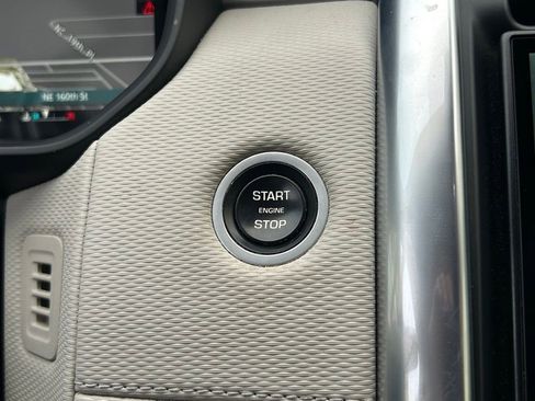 Used 2021 Land Rover Discovery S R-Dynamic image 53