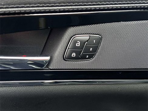 Used 2023 Lincoln Nautilus Reserve w/ Equipment Group 201A image 18