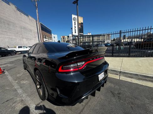 Used 2021 Dodge Charger Scat Pack w/ Plus Group RWD image 4