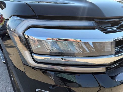 Used 2023 Ford Expedition Max Limited AWD/4WD image 11
