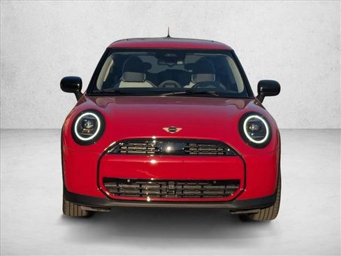 Used 2025 MINI Cooper 2-Door Hardtop image 6