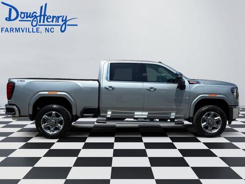 New 2026 GMC Sierra 2500 SLT w/ SLT Premium Package AWD/4WD image 6