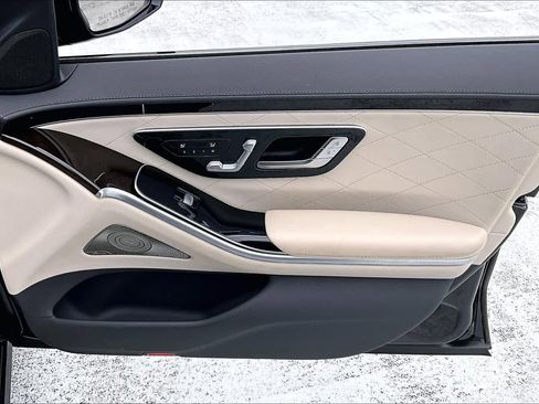 Used 2022 Mercedes-Benz S 500 4MATIC image 21