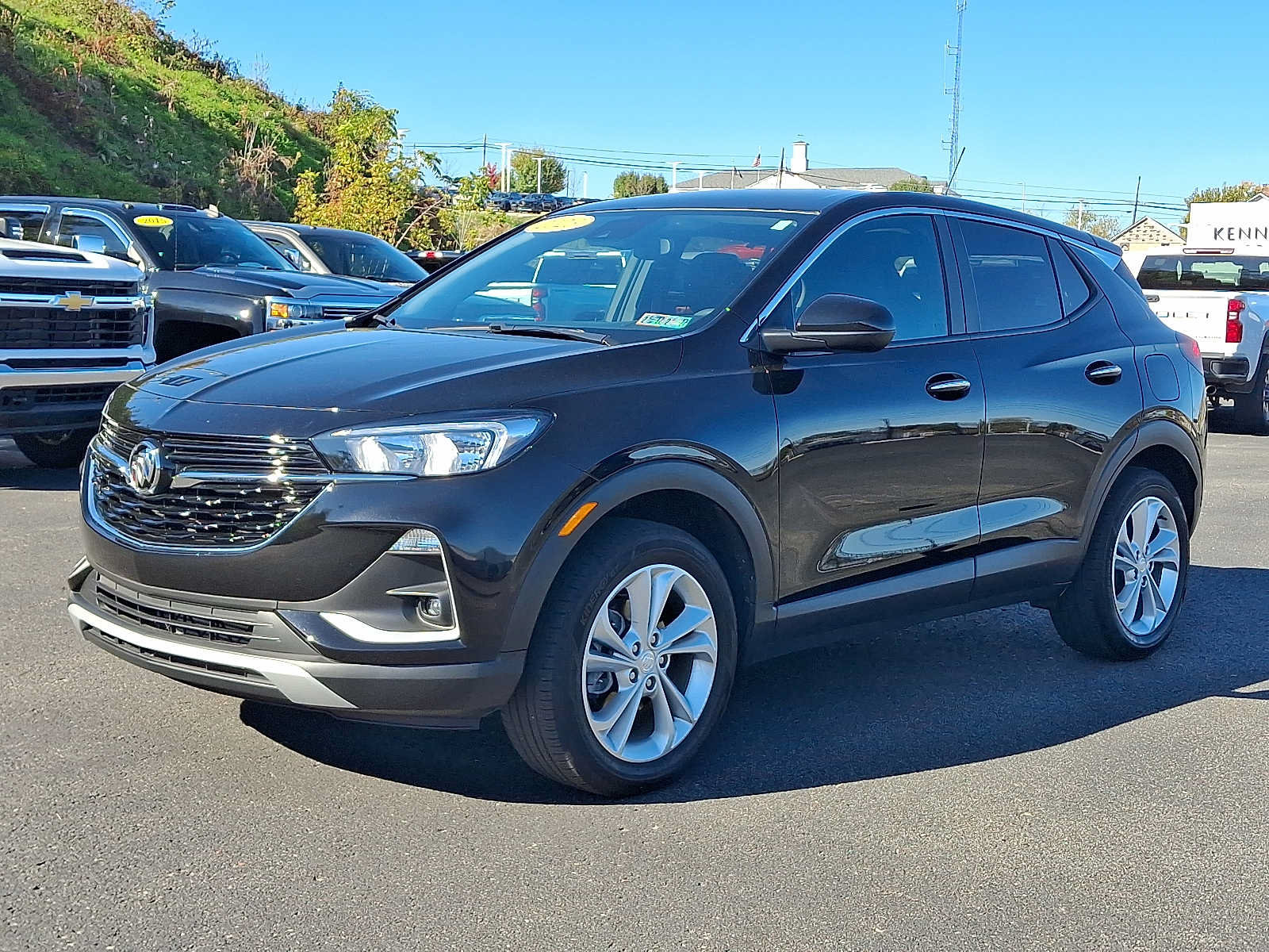 Used 2023 Buick Encore GX Preferred w/ Cold Weather Comfort Package AWD/4WD image 4
