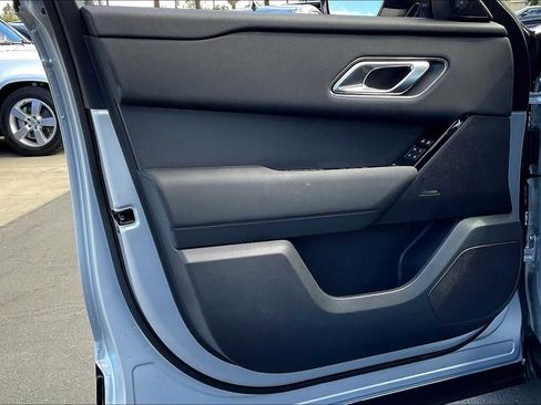 Used 2025 Land Rover Range Rover Velar Dynamic SE image 26