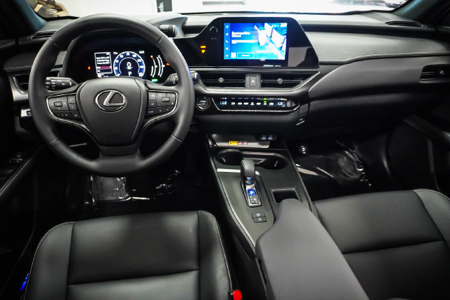 Certified 2025 Lexus UX 300h FWD w/ Accessory Package (Z2) image 17