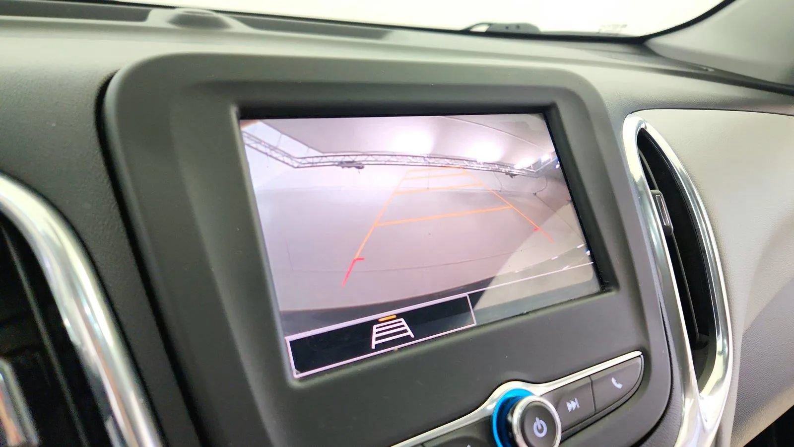Used 2023 Chevrolet Equinox LS w/ LS Convenience Package FWD image 21