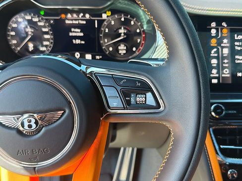 Used 2024 Bentley Flying Spur W12 image 41