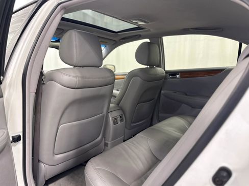 Used 2006 Lexus ES 330 ES 330 Sedan 4D image 32