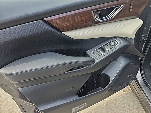 Used 2022 Subaru Ascent Touring image 18