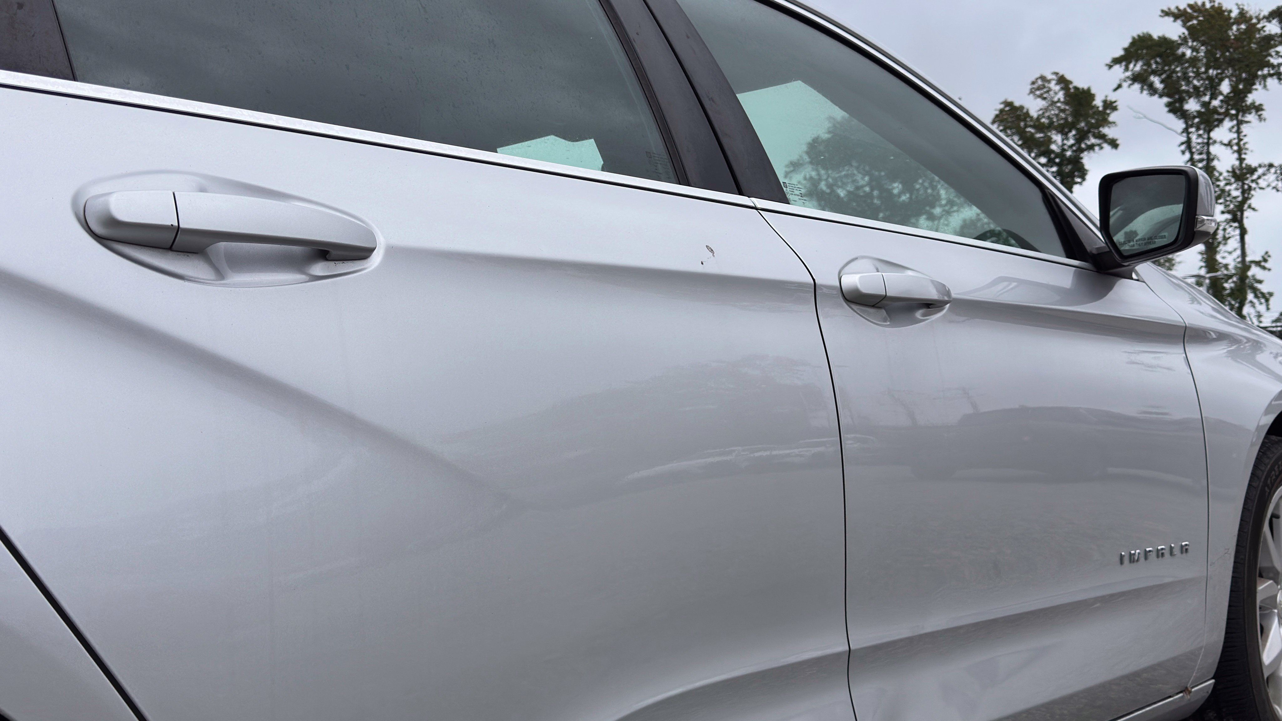 Used 2017 Chevrolet Impala LT FWD image 6