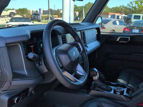 New 2025 Ford Bronco Badlands image 12