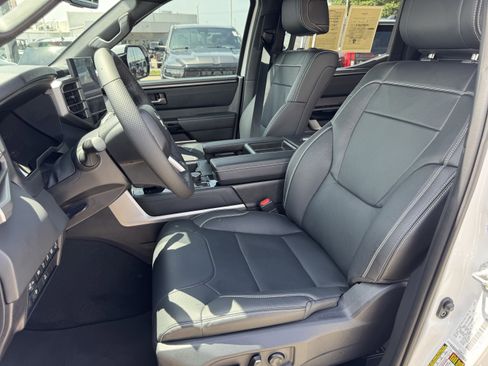 Used 2026 Toyota Tundra Limited w/ Power Package AWD/4WD image 28