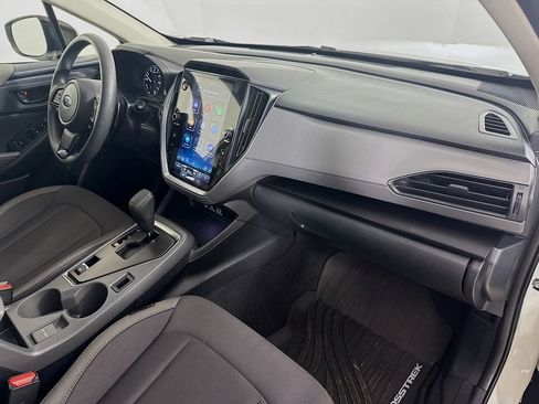 Used 2025 Subaru Crosstrek 2.0i Premium w/ Convenience Package #2 image 32