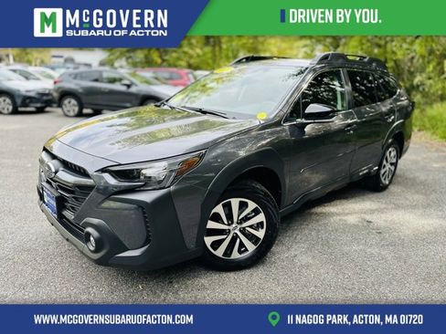Used 2025 Subaru Outback Premium image 1