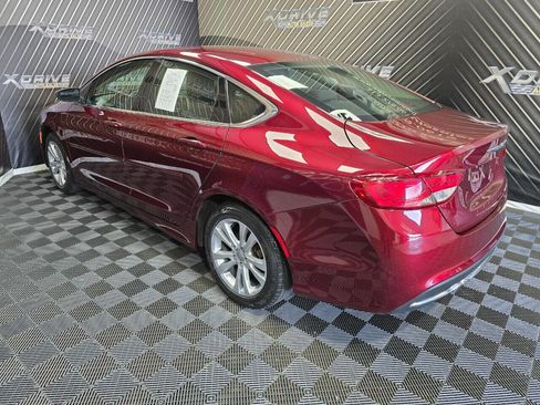 Used 2016 Chrysler 200 Limited image 9
