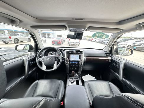 Used 2022 Toyota 4Runner Limited AWD/4WD image 21