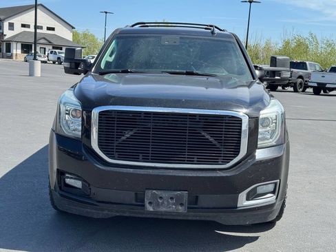 Used 2016 GMC Yukon XL SLT w/ Open Road Package AWD/4WD image 2