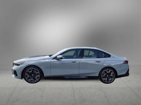 Used 2026 BMW i5 eDrive40 AWD/4WD image 5