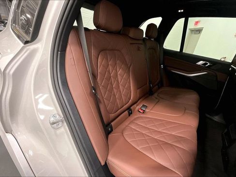 Used 2024 BMW X5 sDrive40i w/ M Sport Package RWD image 33