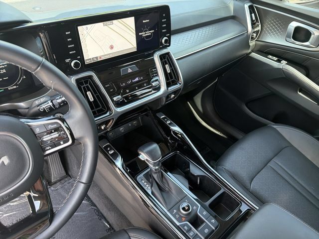 Used 2023 Kia Sorento SX AWD/4WD image 30