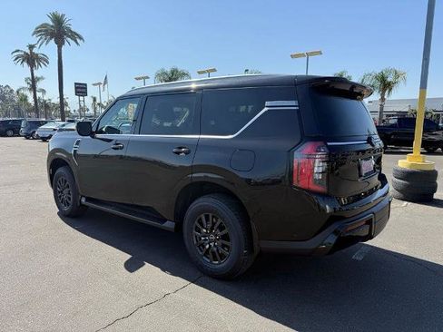 New 2025 Nissan Armada SV image 4