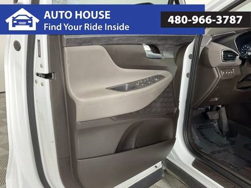 Used 2019 Hyundai Santa Fe SE image 13