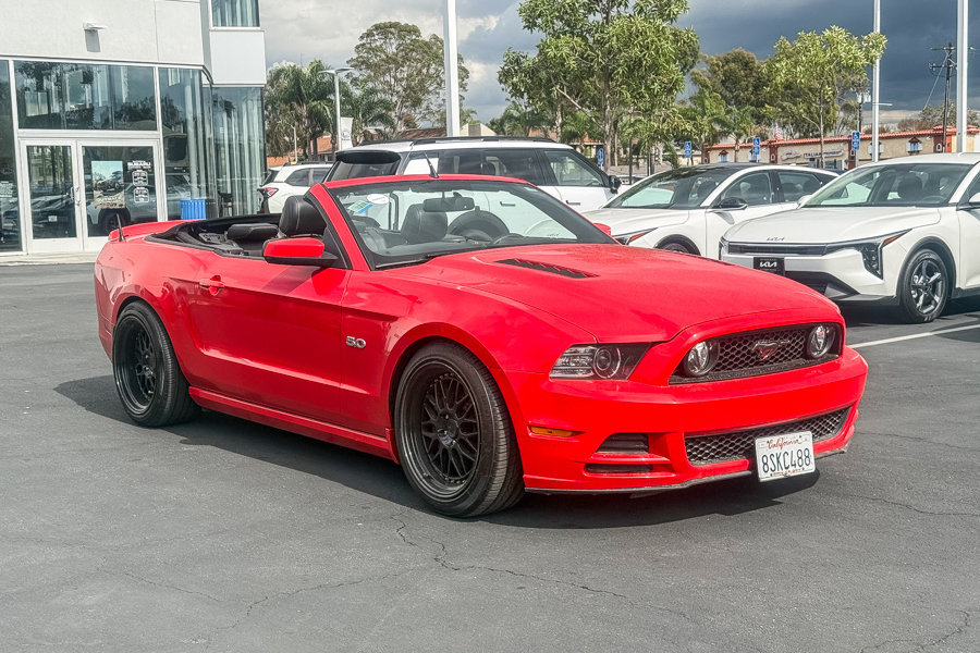 Used 2014 Ford Mustang GT Premium w/ Electronics Package RWD image 3